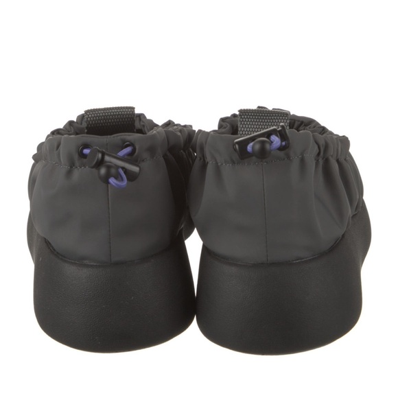 Gray Pleats Please Issey Miyake sneakers size 6 NWOT - Picture 4 of 4